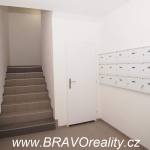 Chodba domu p�ed bytem